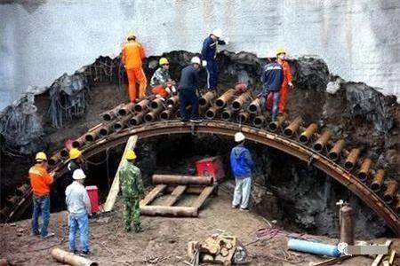 井陉隧道钢花管支护案例